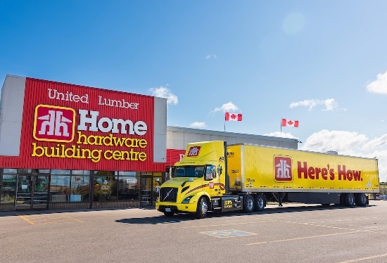 Home Hardware 推出两辆沃尔沃 VNR 电动 8 级半挂卡车组成的零排放车队